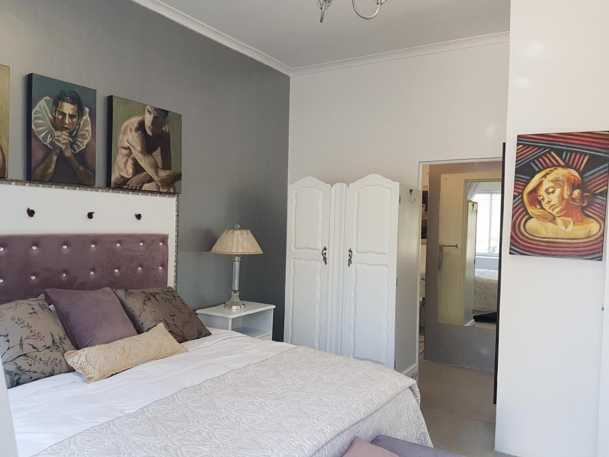 Somerset West Garden Apartments 1 Ngoại thất bức ảnh