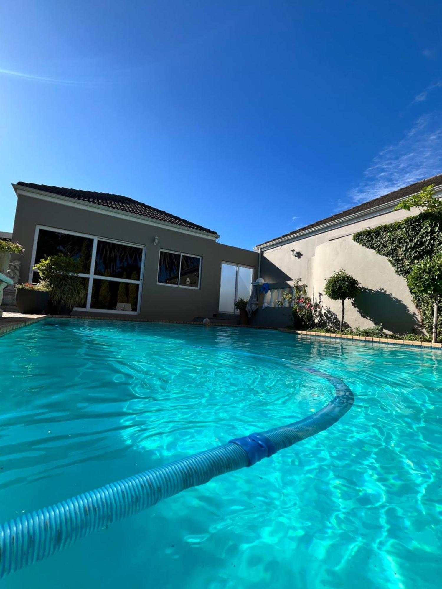 Somerset West Garden Apartments 1 Ngoại thất bức ảnh